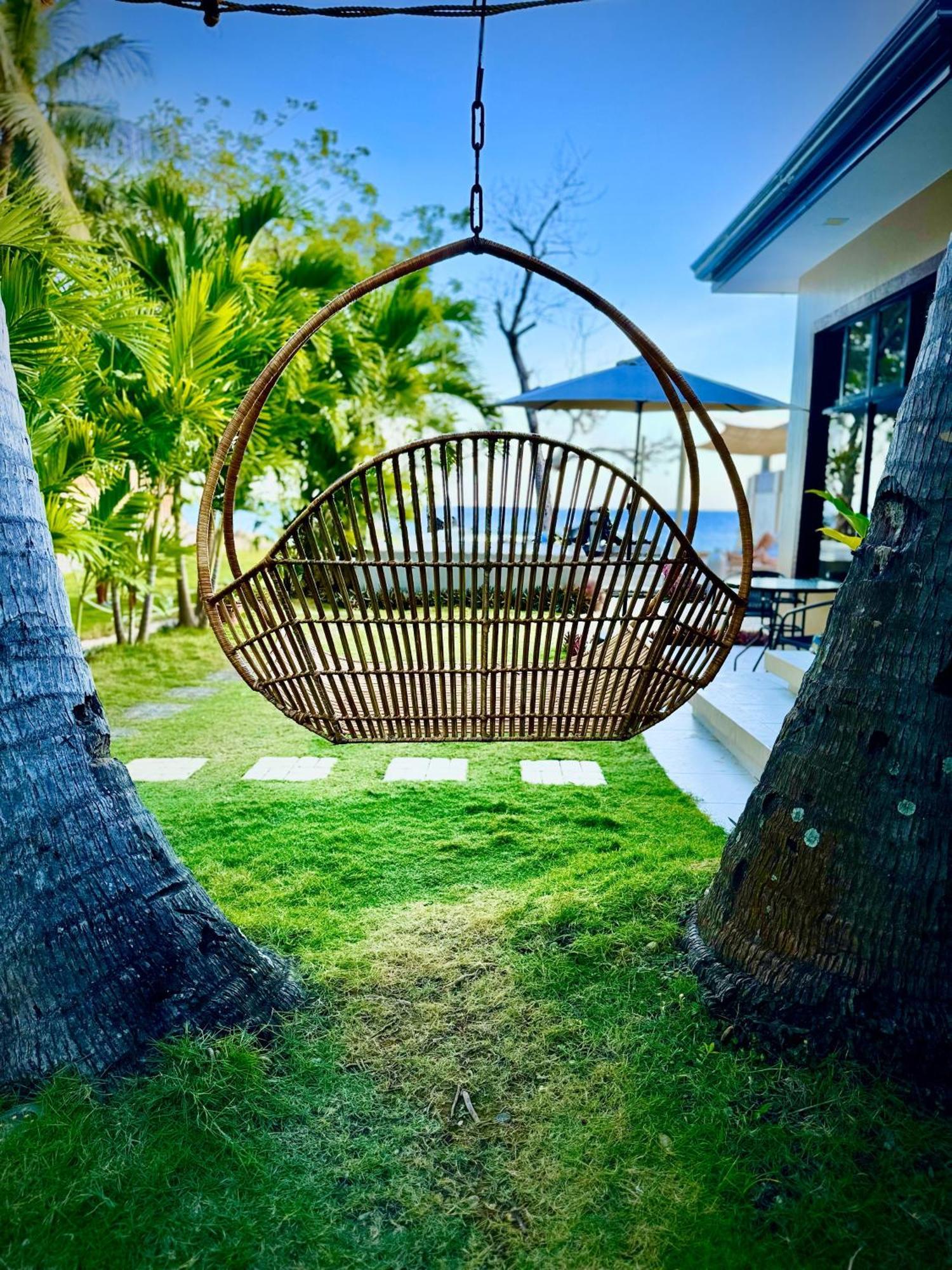 Southseas Beach Resort And Dive Center Santander Eksteriør bilde